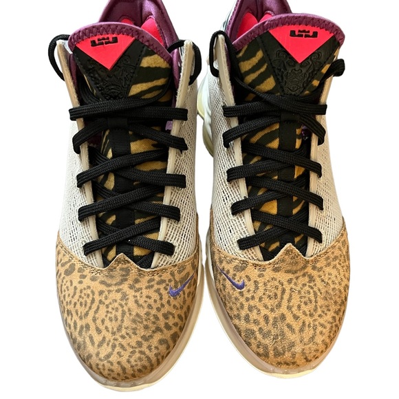 Nike LeBron 19 low safari sneakers basketball shoes  men's size 7.5 - Picture 2 of 8